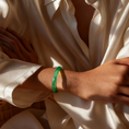 Muatkan imej ke dalam pemapar Galeri, Green Tara Energy & Healing Jade Bangle
